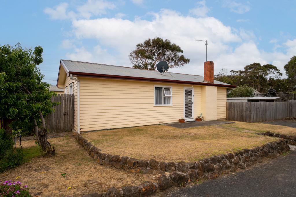 2/58 Susan St, Turners Beach, TAS 7315