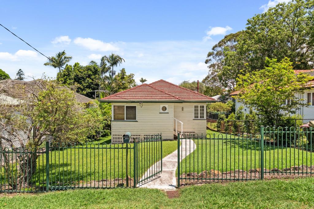 3 Deramore St, Wavell Heights, QLD 4012