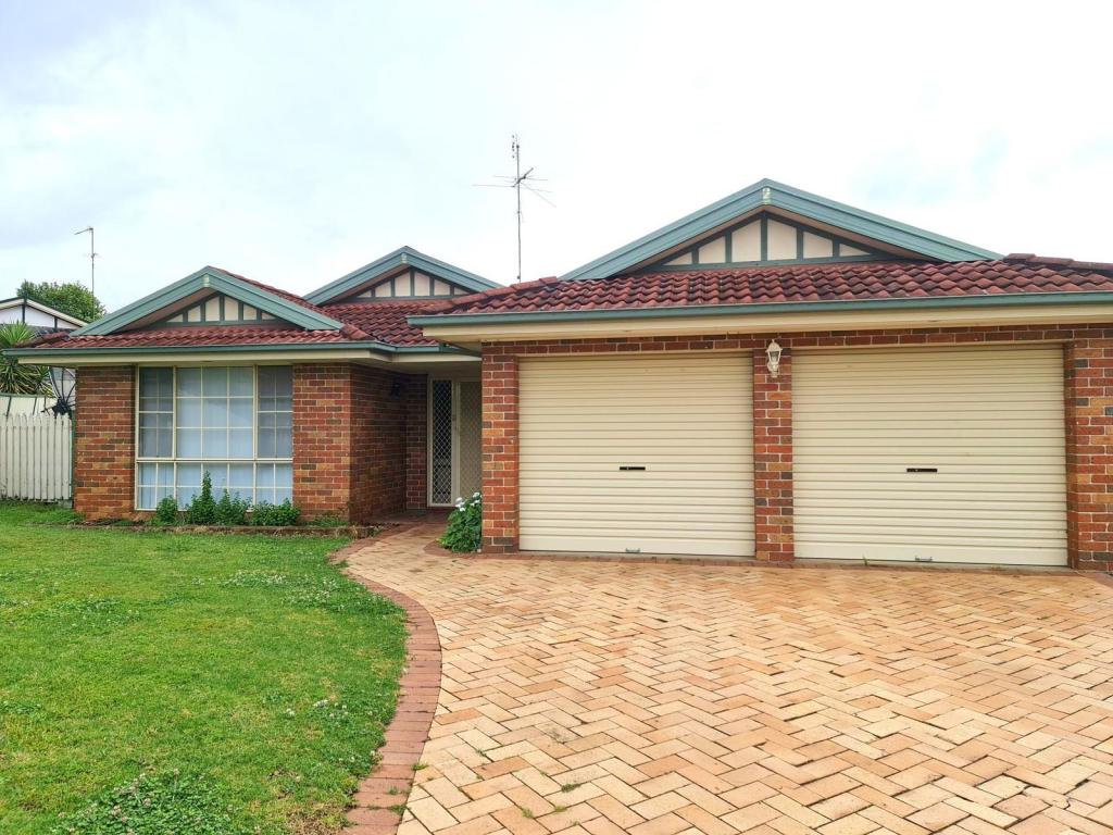 32 Watson Rd, Mount Annan, NSW 2567