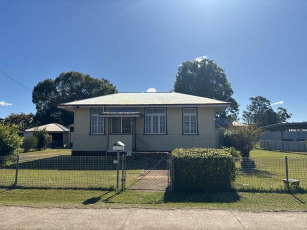 24 Avoca St, Kingaroy, QLD 4610