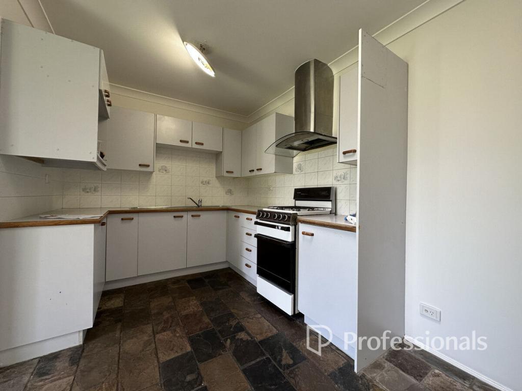 28b Wraysbury Pl, Oakhurst, NSW 2761