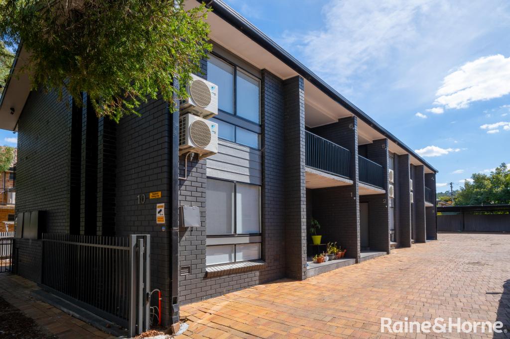 5/10 Edney St, Kooringal, NSW 2650