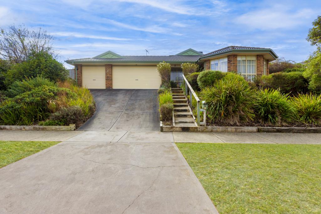 29 Caversham Dr, Mornington, VIC 3931