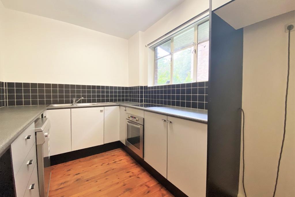 8/18A EWART ST, MARRICKVILLE, NSW 2204