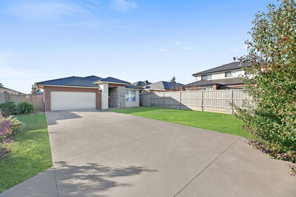 7 Kaye Ct, Cranbourne North, VIC 3977