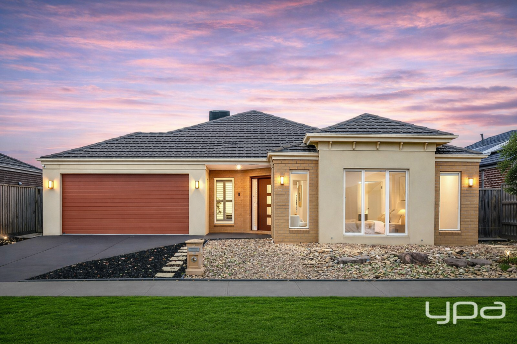 22 HASLEWOOD ST, POINT COOK, VIC 3030