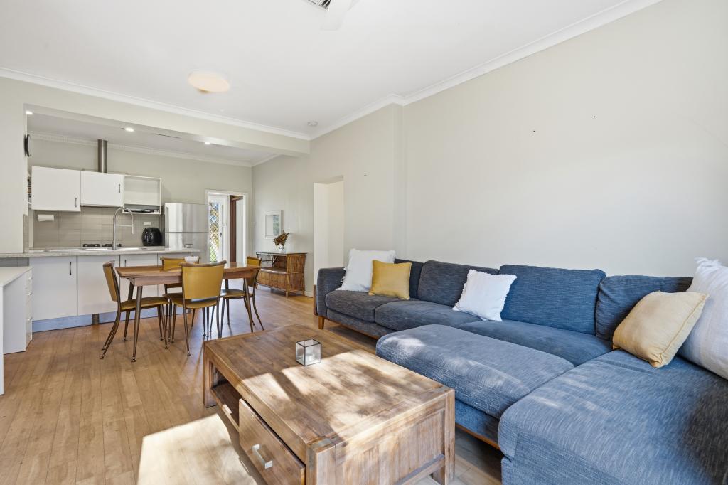 12 Bawdan St, Willagee, WA 6156