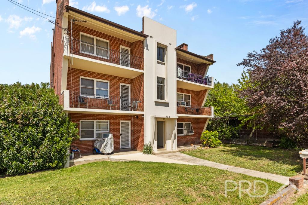158 WYNYARD ST, TUMUT, NSW 2720