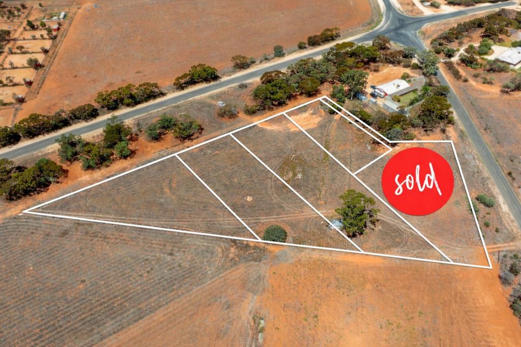 Badcoe Rd, Loxton, SA 5333
