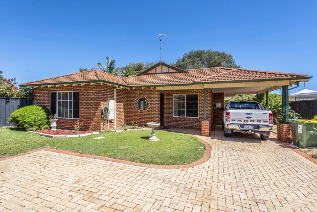 2/6 Seaton Cl, Halls Head, WA 6210