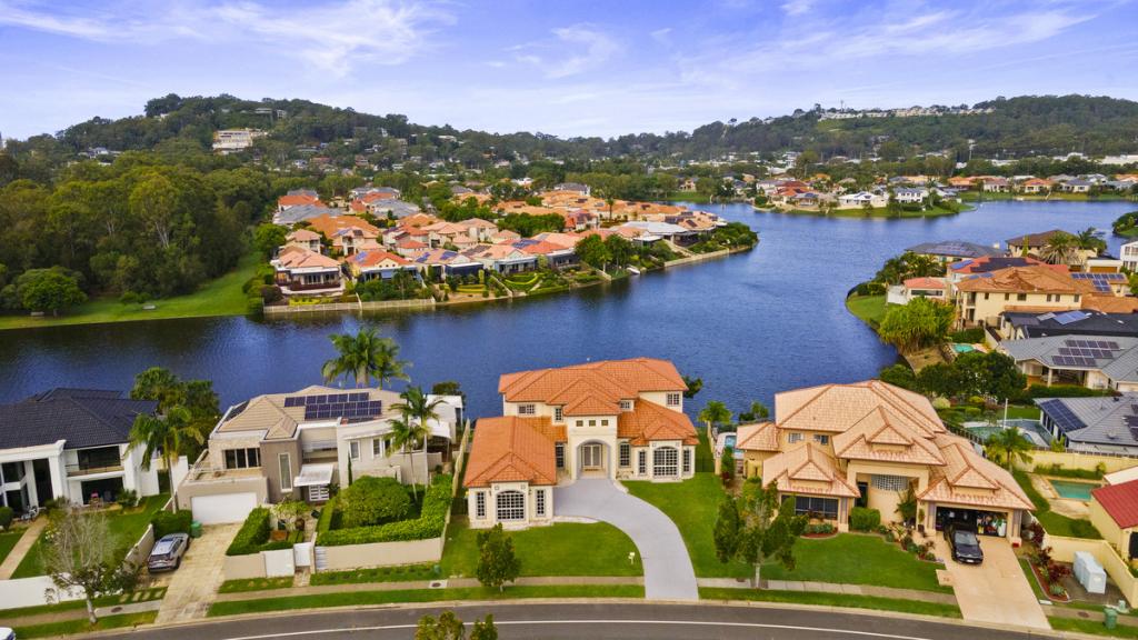 126 Dunlin Dr, Burleigh Waters, QLD 4220