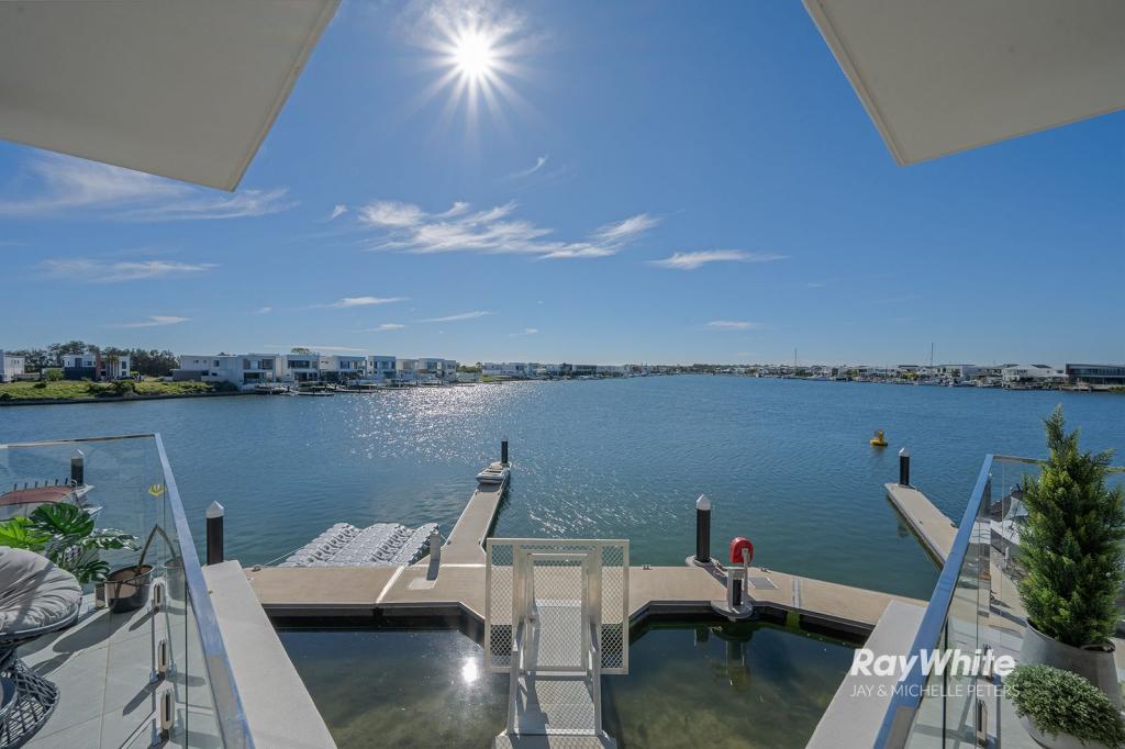206/15 Aqua St, Newport, QLD 4020