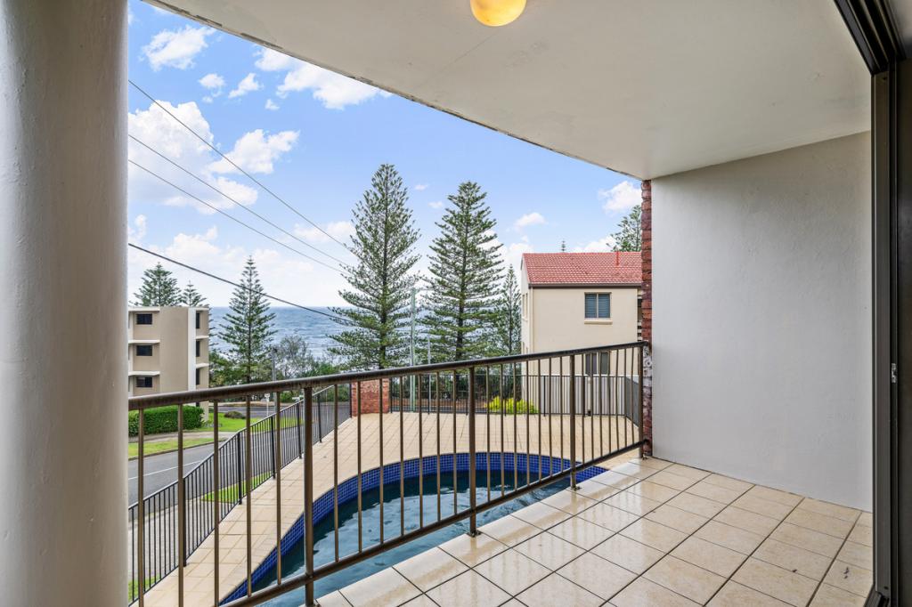 1/10 Ernest St, Kings Beach, QLD 4551