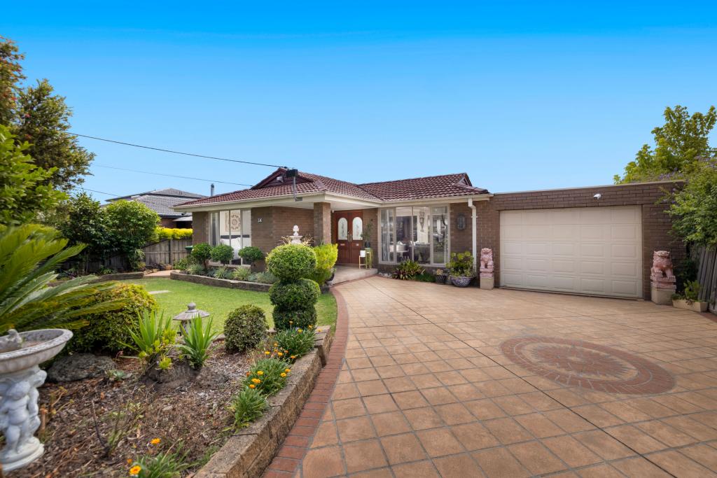 18 Grayson Dr, Scoresby, VIC 3179