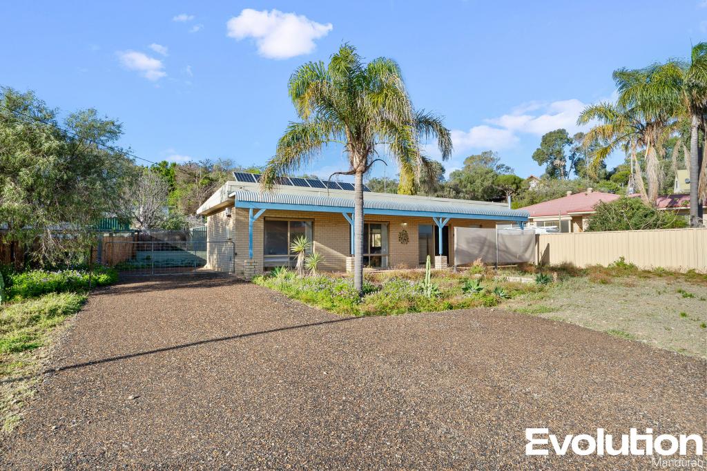9 Yalgorup Ct, Preston Beach, WA 6215