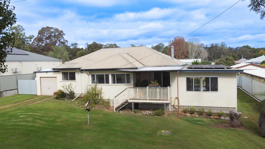 89 Coulson St, Blackbutt, QLD 4314