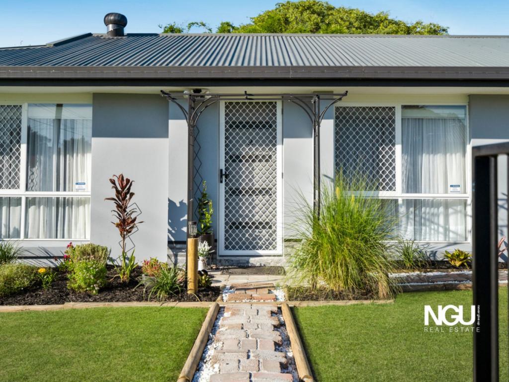 2 HELEN ST, NORTH BOOVAL, QLD 4304