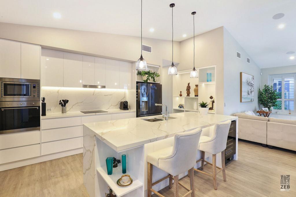 137/40 Menzies Dr, Pacific Paradise, QLD 4564