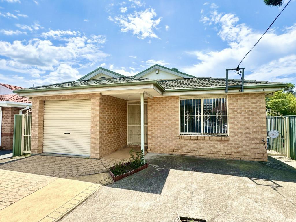 51 Wattle Ave, Carramar, NSW 2163