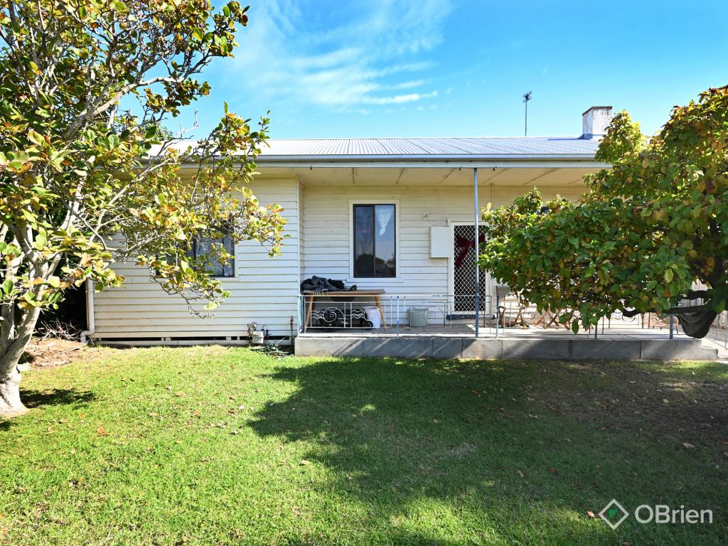 8 Mckean St, Bairnsdale, VIC 3875