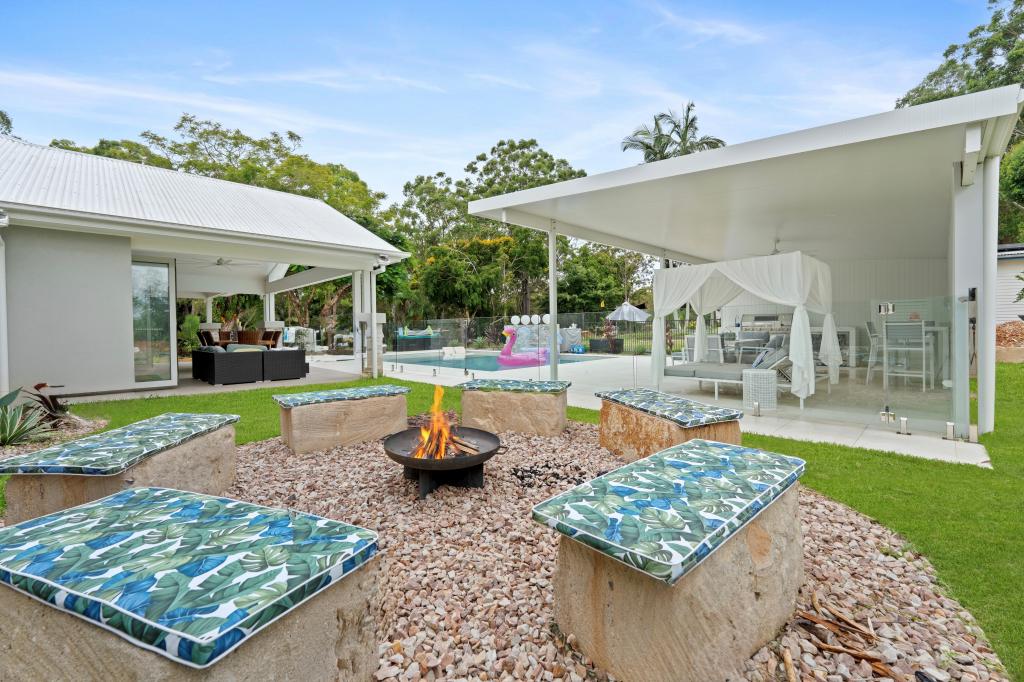 22 Jirrima Cres, Cooroibah, QLD 4565