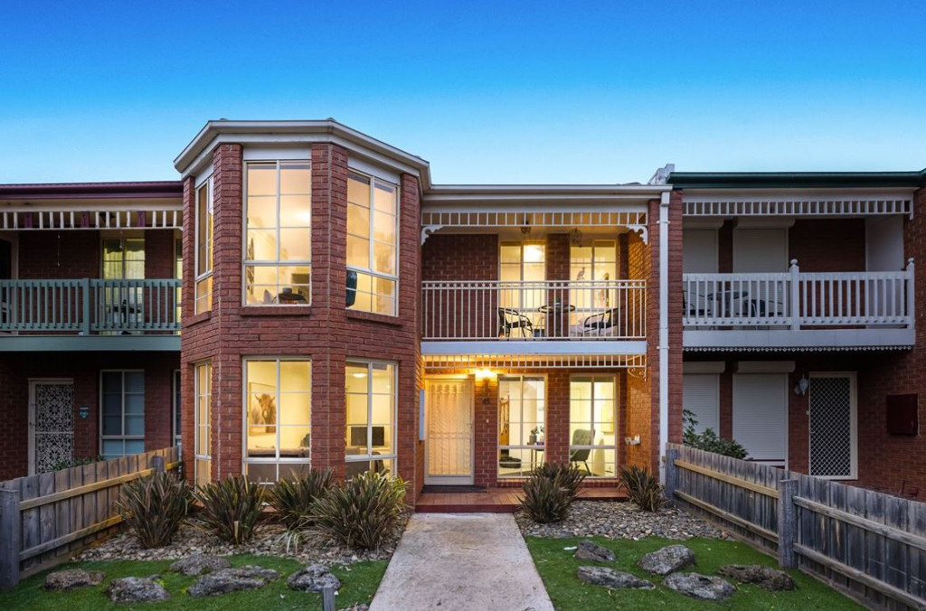45 Almands Ave, Roxburgh Park, VIC 3064