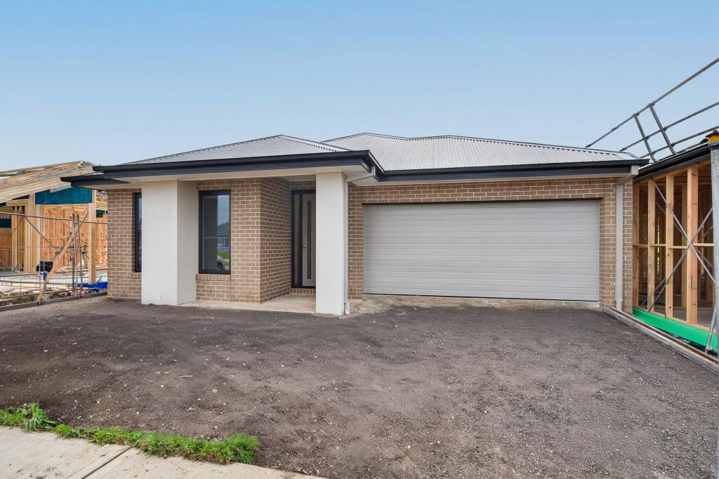 9 Furze Rd, Officer, VIC 3809