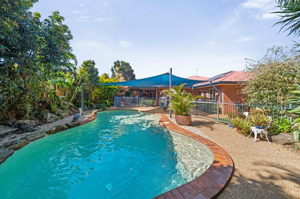 5 Christie Cl, Ormiston, QLD 4160