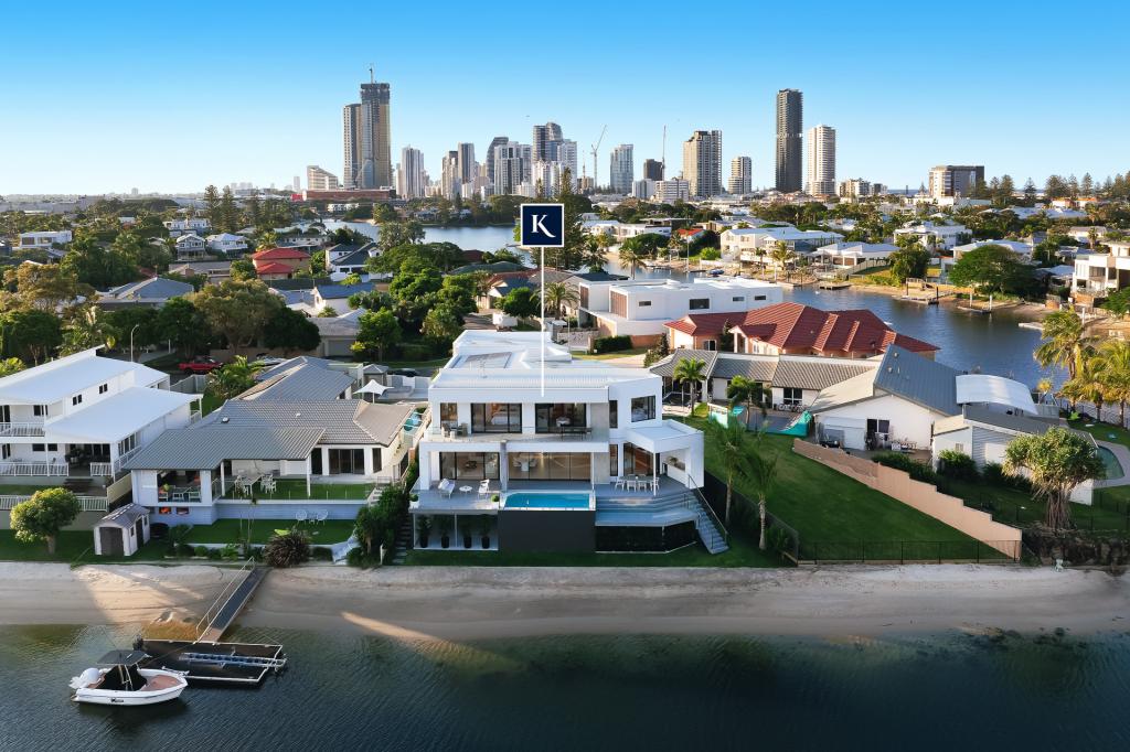54 Gretel Dr, Mermaid Waters, QLD 4218