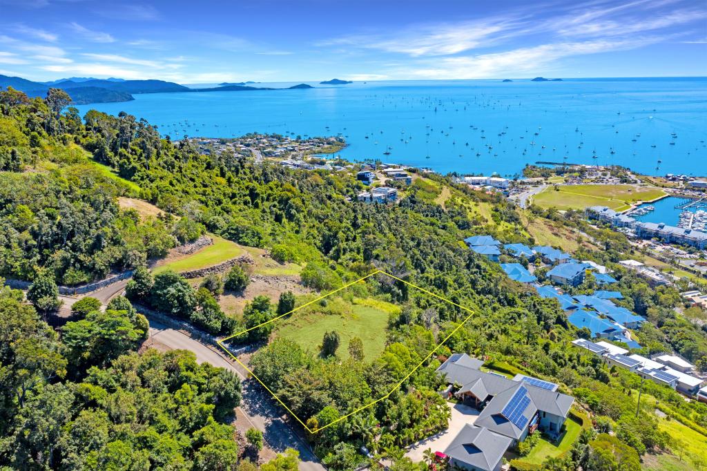 62 Mount Whitsunday Dr, Airlie Beach, QLD 4802