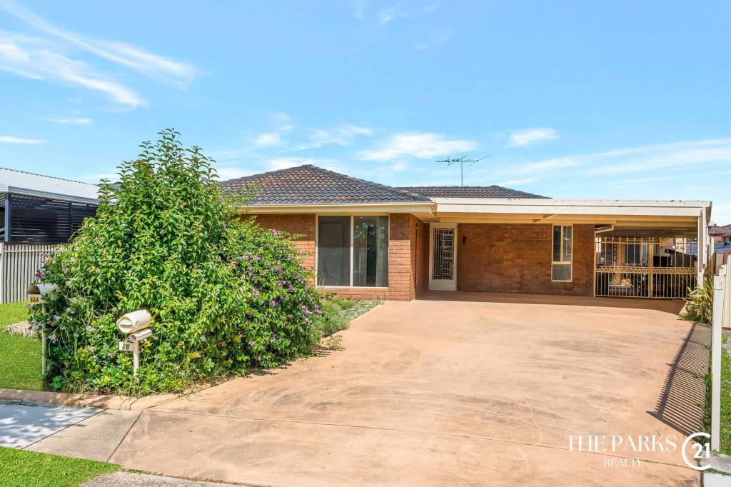66 Kingfisher Ave, Bossley Park, NSW 2176