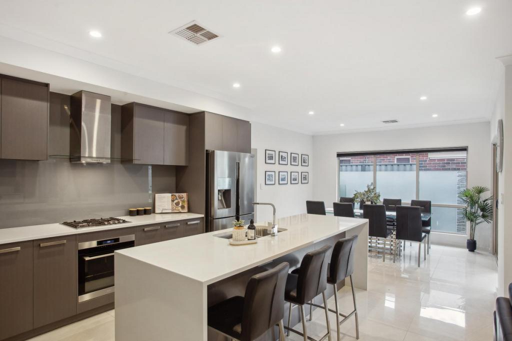 4 Barrow Ct, Mount Claremont, WA 6010