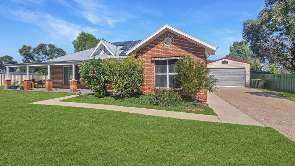 10 LITTLE ST, BOOROWA, NSW 2586