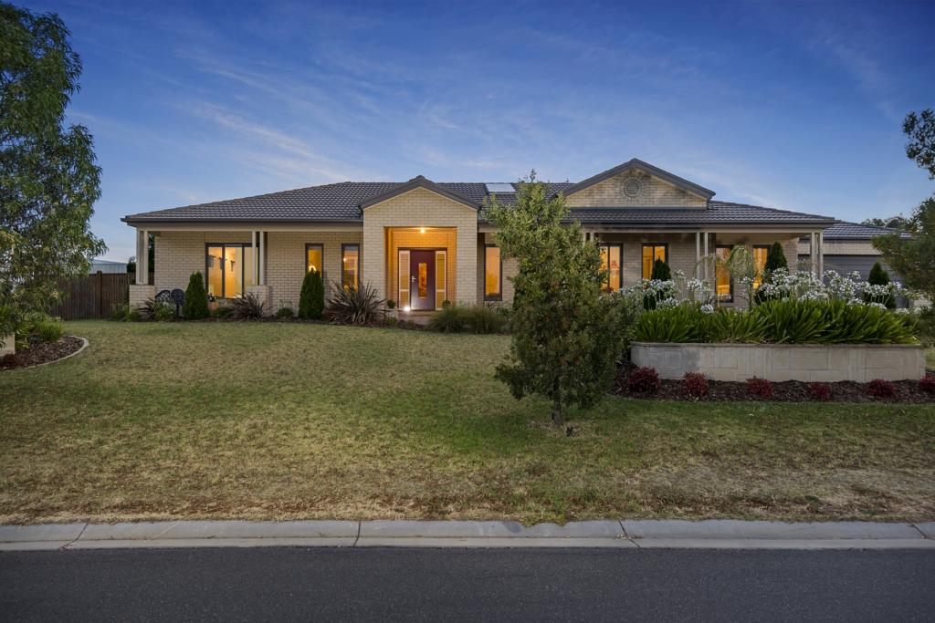 1 Bluegum Cct, Riddells Creek, VIC 3431