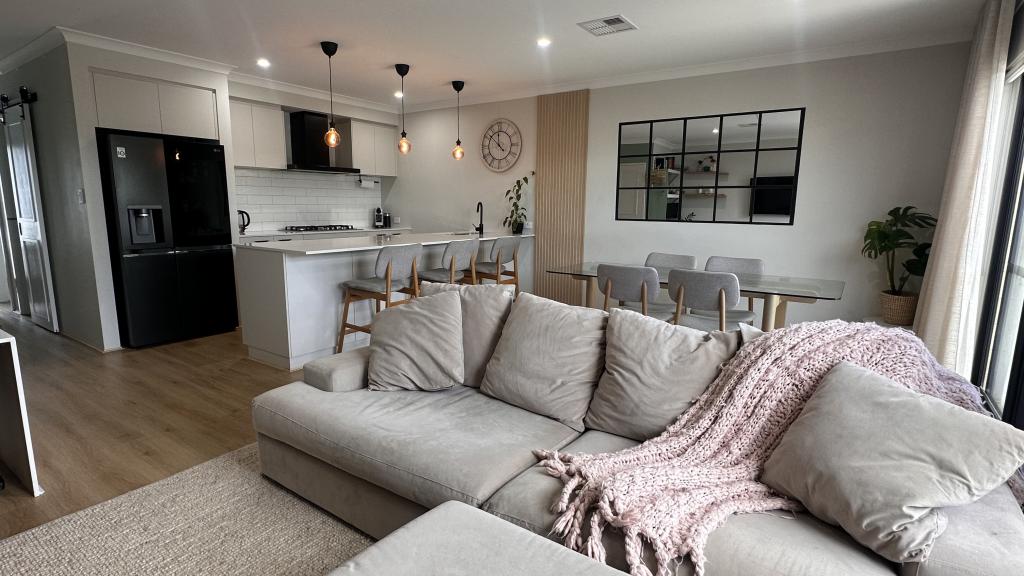 22 EQUITATION TCE, COCKBURN CENTRAL, WA 6164