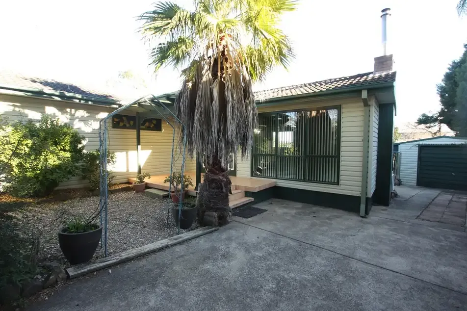 5 Kendall St, Campbelltown, NSW 2560