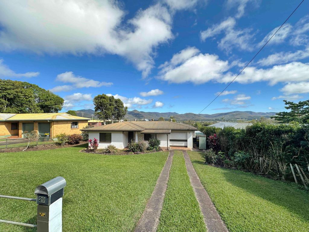 29 Twelfth Ave, Atherton, QLD 4883