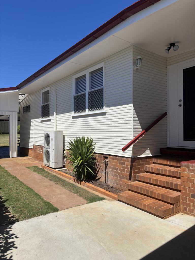 4 Roberts St, South Toowoomba, QLD 4350