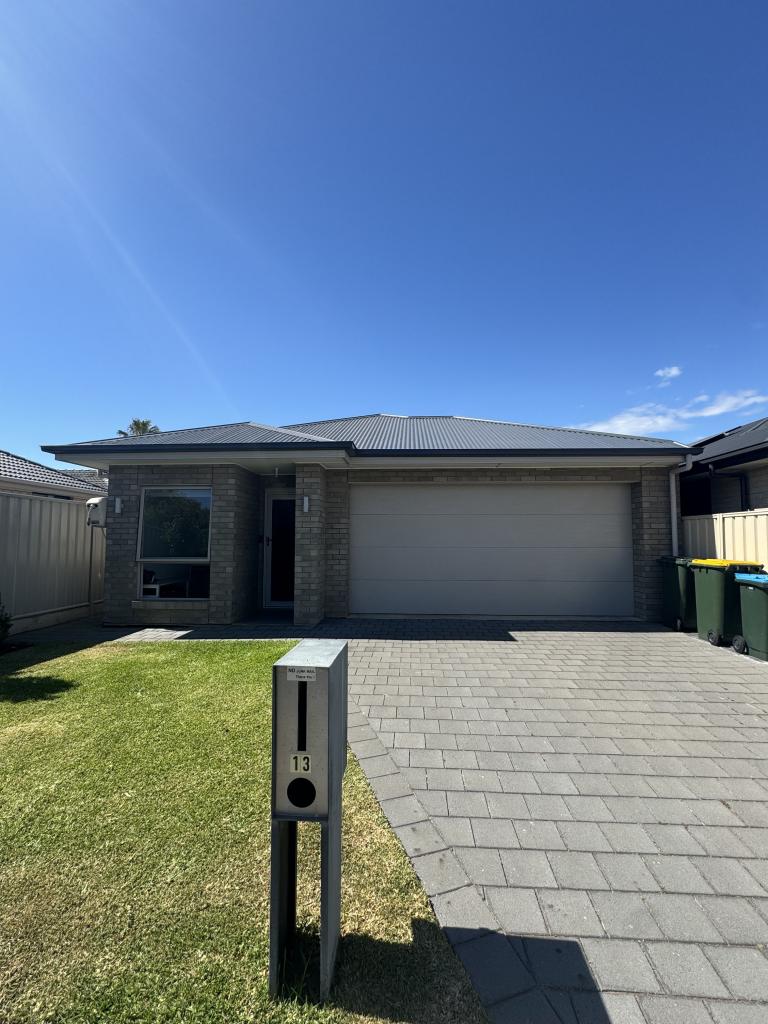 13 YANDRA ST, TAPEROO, SA 5017