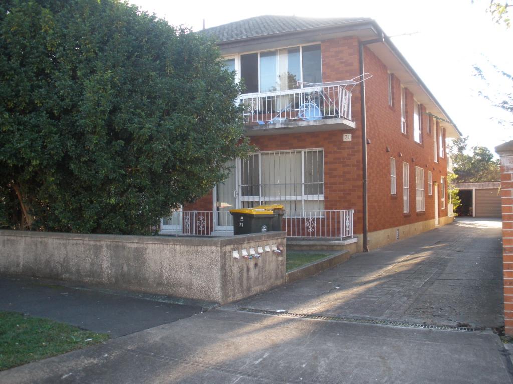 1/71 Frederick St, Campsie, NSW 2194