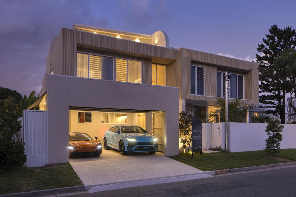 1/33 Merrimac Bvd, Broadbeach Waters, QLD 4218