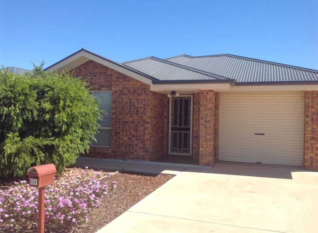 11 Bradshaw St, Whyalla Jenkins, SA 5609