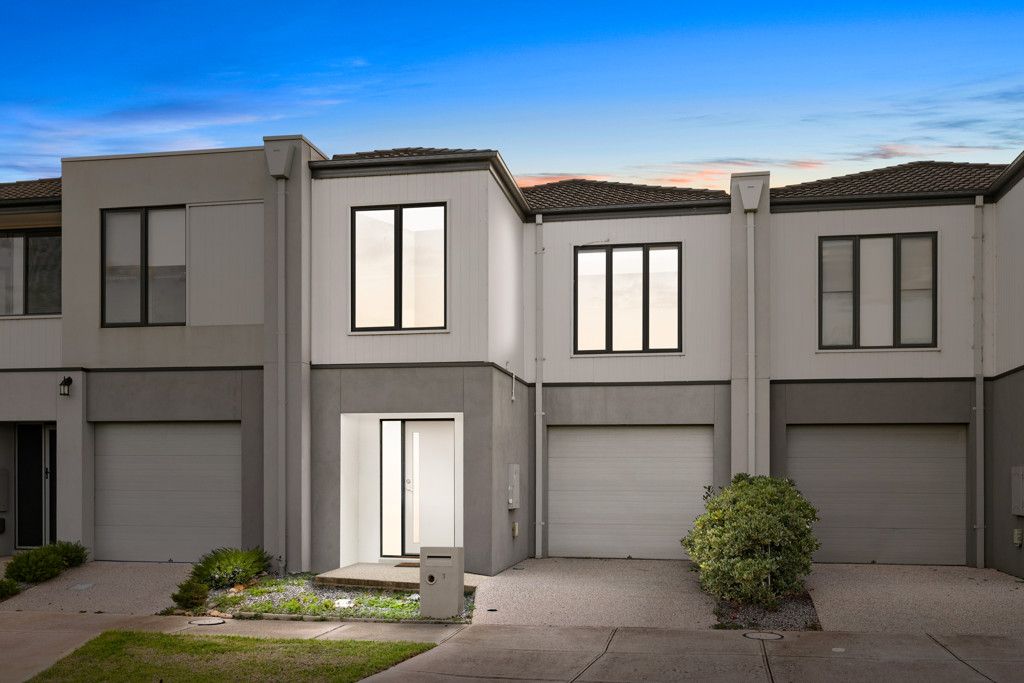 3 Yallaroo Ch, Werribee, VIC 3030