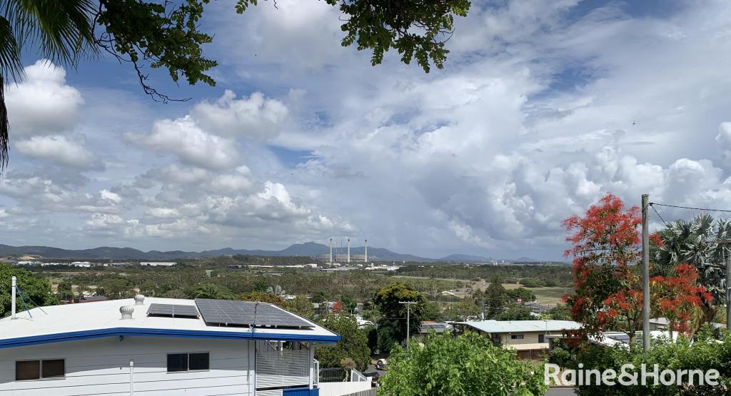 9 BERRINGAR LANE, WEST GLADSTONE, QLD 4680