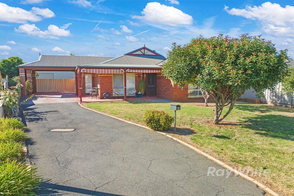 2 Leahy Ct, Rochester, VIC 3561