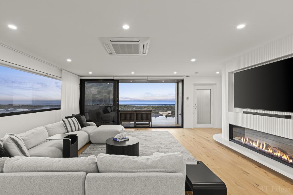 2/150 THE TERRACE, OCEAN GROVE, VIC 3226