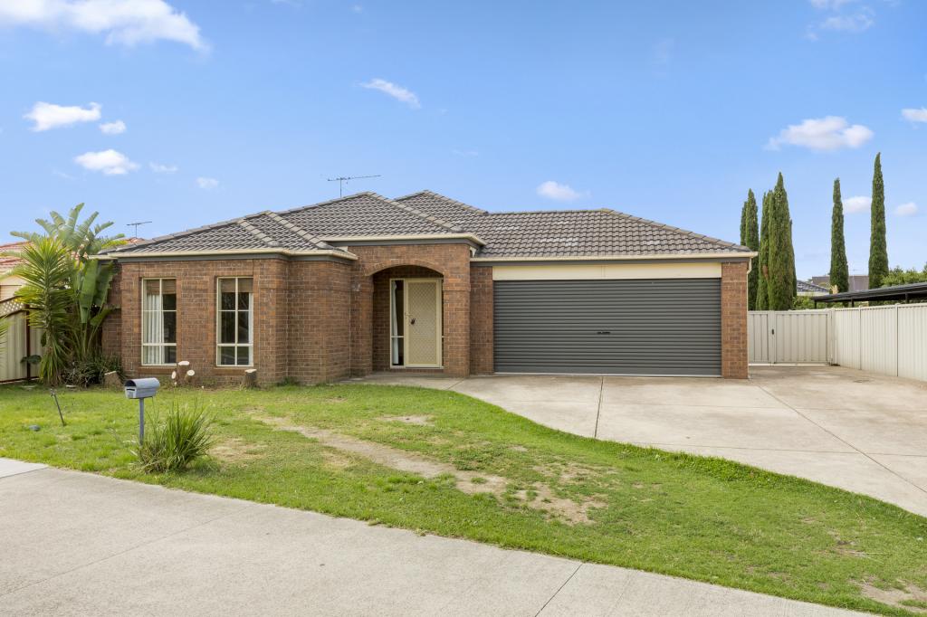 18 Hume Dr, Sydenham, VIC 3037