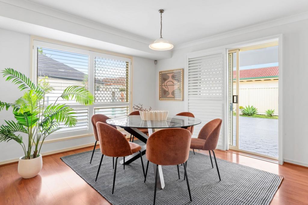 34 Christa Way, Benowa, QLD 4217