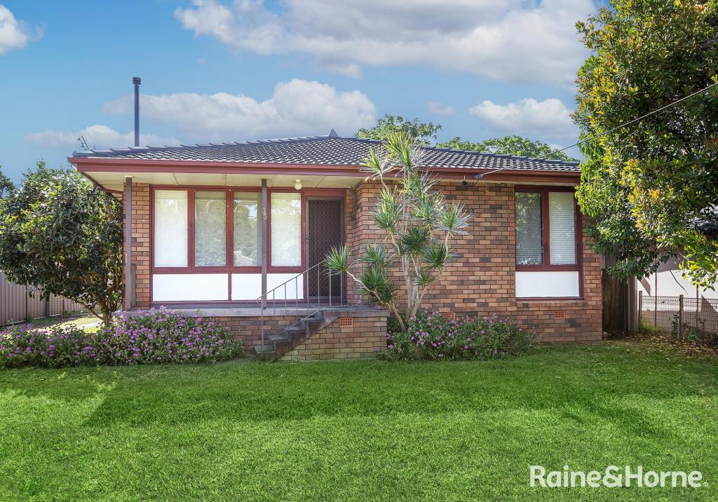 35 Sampson Cres, Bomaderry, NSW 2541