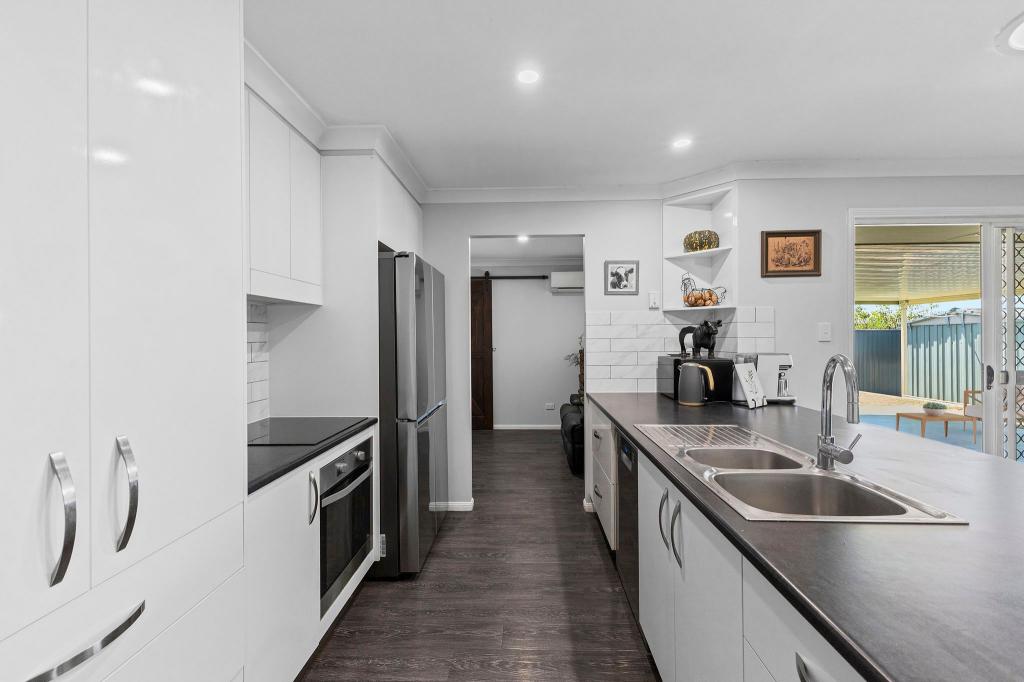 4 Spencer Ave, Deception Bay, QLD 4508